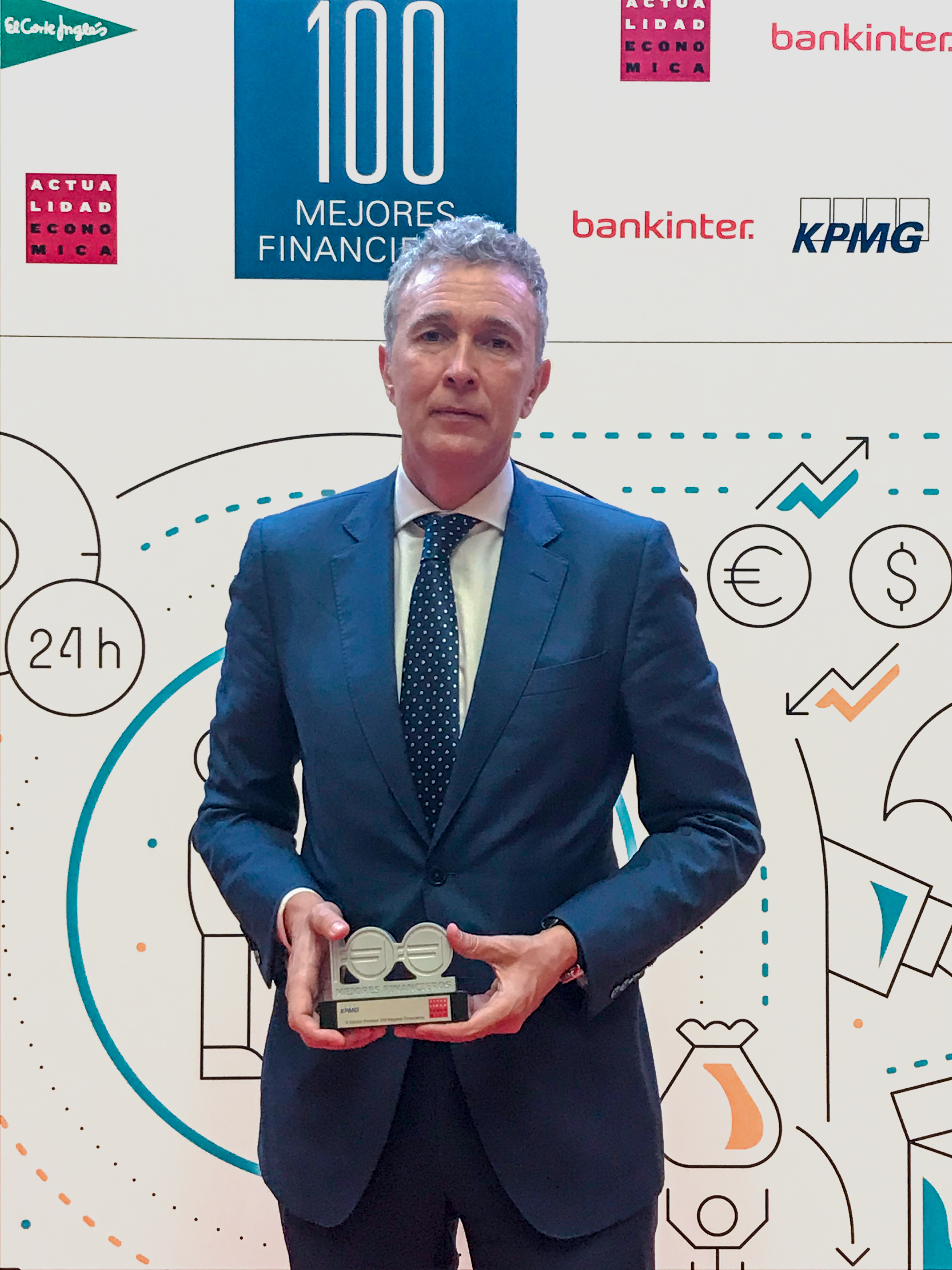 Ignacio Cabanas Premio 100 Mejores Financieros 2019